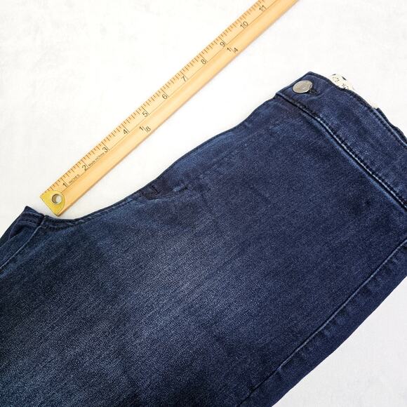 Altar'd State Dark Wash High Rise Flare Leg Jeans Boho Hippie Denim Size 28/7 - Picture 12 of 12